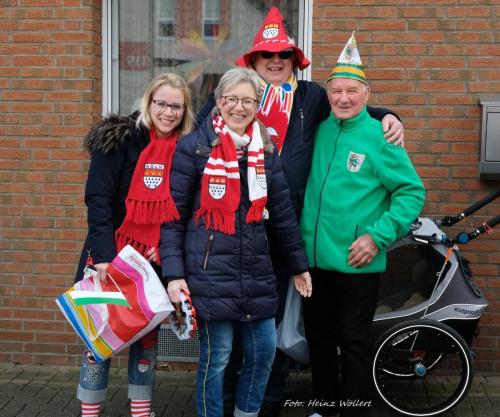 332578416_869980907407121_6503928412997228600_n