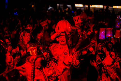 SitzungDl 104DL8 1127