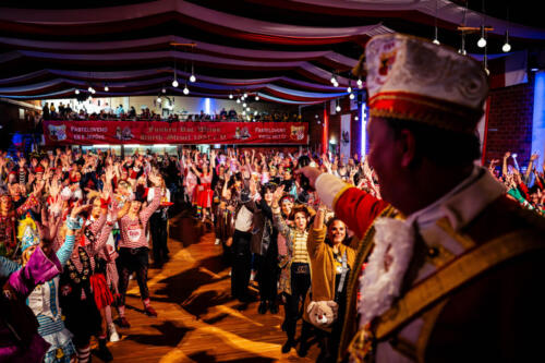 SitzungDl 152DL1 1671